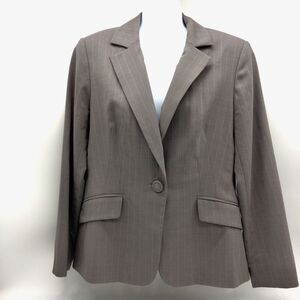 Due Per Due Women's Medium Gray w/Light Gray Pinstripes Classic Blazer-Size 4